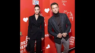 Агата Муцениеце и Павел Прилучный на премьере фильма "День слепого Валентина".