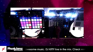 Djane Kitty LIVE in the mix - House Music Session