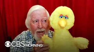 Caroll Spinney, "Sesame Street" puppeteer who played Big Bird, dies at 85