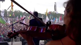 10538 Overture Jeff Lynne's ELO Live with Rosie Langley and Amy Langley, Glastonbury 2016