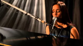 Julieta Venegas - Volver A Empezar ((En Vivo) (Video))