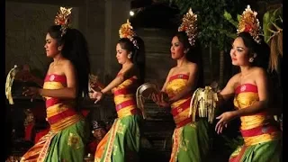 Bali traditional dance performance !! Unbelievable beautiful performance in Bali