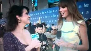 Taylor Swift - ACM's 2012 Red Carpet Interview