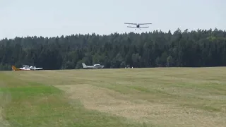 Přistání Antonov An-2 (OK-VHC) letiště Staňkov (LKSA) na dni otevřeného letiště