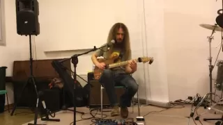 A Lesson with Guthrie Govan