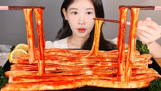 매운 등골🔥 핵불닭소스를 얹은 등골 먹방 Spicy Raw beef spine [eating show] mukbang korean food