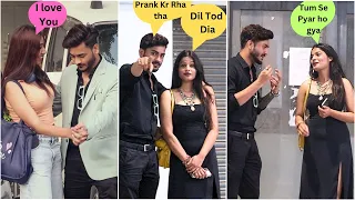 Me tmhari Ankho Mai Kho Gya Picking Up Girls// Prank Gone Romantic // Cute Reaction --SAHIL KHAN 2.0