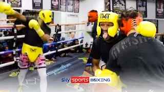 MAYWEATHER TOYS WITH YOUTUBER IN SPARRING! 🤯 | 'I'm Floyd Mayweather, I'm the best!'