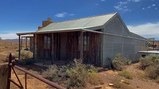 Finding Opals in Andamooka.