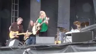 Pegi Young and the Survivors "Medline" Harvestfest, Canada 2013