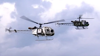 2x Giant Vario Lama Bell 47 Formation Flight , JetPower Messe 2014 *HD*