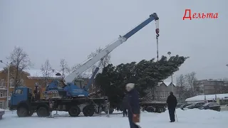 Установка ёлки Площадь Гознака Краснокамск 2014 год