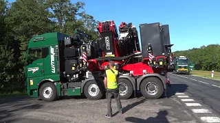 Grue auxiliaire Fassi F1750 HXP, capacité de levage 132t/m, Copyright Manugo