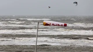 The most EXTREME competition in KITEBOARDING // RedBull Megaloop Challenge 2023