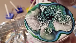 Acrylic Pour Bloom Technique with Primary Elements Pigments! Gorgeous Bling Blooms!