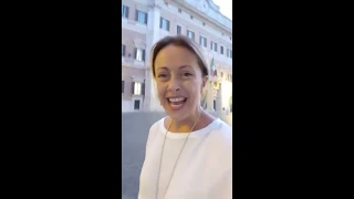 Giorgia Meloni: Lunedì 9 settembre, ore 11 #tuttiinpiazza Montecitorio per dire NO a patto poltrona!