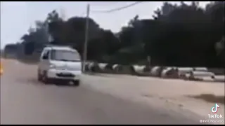 Viral Mobil Van Raya 2020 Tiktok!!! Slow Zoom Gaada Supirnya