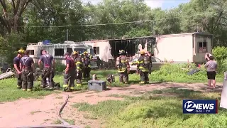 2 injured in Haysville mobile home fire