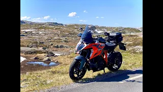 Climb the mountain - KTM 1290 Super Duke GT