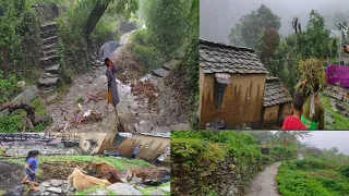 बरसात में कैसे रहते हैं।पहाड़ी गांव के लोग पहाड़ों में।heavy rainfall in the India mountain village.