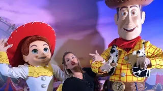 Lore Improta na pré-estreia do filme Toy Story 4 em São Luís-MA