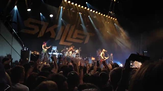 Skillet - Awake And Alive [LIVE at TivoliVredenburg, The Netherlands]