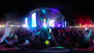 Travis Scott and Young Thug - Pick up the Phone (360 Video) (Live at Rolling Loud 2018)