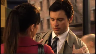 Smallville || Booster 10x18 (Clois) || Lois Teaches Clark to be Clumsy [HD]