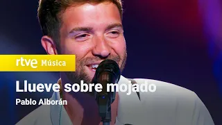 Pablo Alborán - “Llueve sobre mojado” (¡Feliz 2022!)