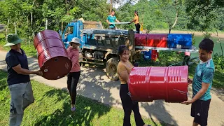 Car Iron and steel transport for the girl Make a floating house in the lake.