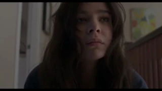 [1080p] The Edge of Seventeen - Nadine catches Krista and Darian in bed