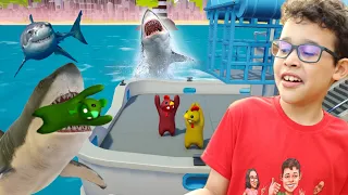 OS TUBARÕES INVADIRAM NOSSO BARCO NO JOGO GANG BEASTS