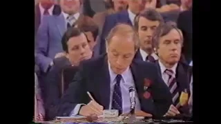 Démission de René Lévesque.,    Pierre Trudeau.   ,1985