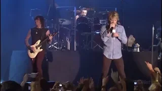 Bon Jovi - You Give Love A Bad Name (Live in New York 2005) HD