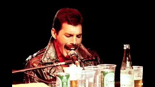 Queen - Somebody to Love (Live in Oakland, 7/14/1980)