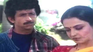 Naseeruddin Shah Asking For Rekha's Help @ Naseeruddin Shah, Rekha, Anuradha