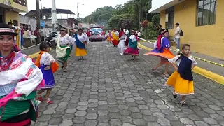 2023-05-20: Grupo de Danza YumboLlacta en el desfile las Fiestas de Nanegal (pt.2)