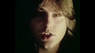 Greg Lake : "I Believe In Father Christmas" (1975) • Official Music Video • HQ Audio • Lyrics Option