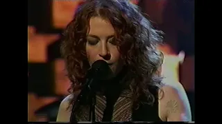 Auf der Maur - "Followed the Waves" (Live on Late Night with Conan O'Brien: June 19, 2004)