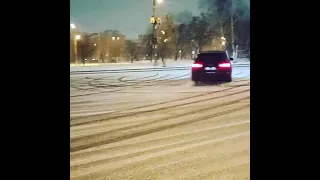 Audi Q7 drift