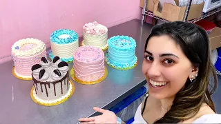 Let's Chat While I Decorate Cakes!