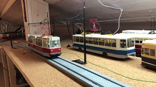 Трамвай должен ходить медленно Tram Should Go Slowly