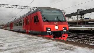 Дизель-электропоезд ДТ1-013, ст. Броневая, г.СПб, 22.11.2022г.(4K UHD)3