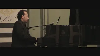 Tarek Refaat plays Tarrega's Recuerdos de la Alhambra (Solo Piano)