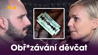 Muslimský otec chtěl nechat své dcery obřezat. Česká reportérka mu pomohla změnit názor