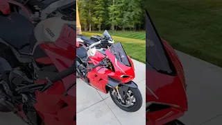 Which V4 sounds BEST? Ducati Panigale V4 R or Aprilia RSV4 Factory