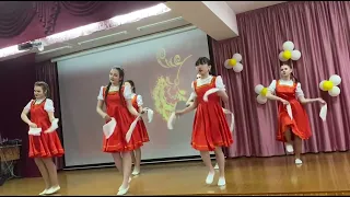 Русско-народный танец "Лебёдушка"
