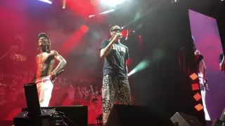 Snoop Dogg & Wiz Khalifa - Jump Around (Live at Perfect Vodka Amphitheater of The High Road Tour)