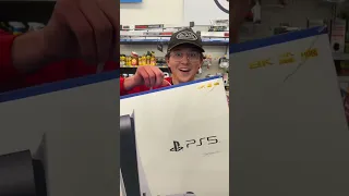 Bought Walmart’s Display PS5