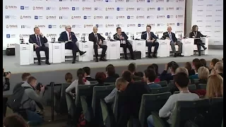 Губернатор Югры выступит экспертом на Гайдаровском форуме в Москве